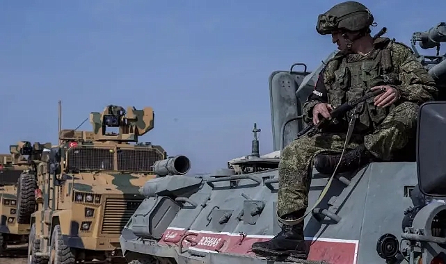 İsrail basını: 'YPG, ABD'nin bölgeden çekilmemesi için İsrail'den yardım istedi'