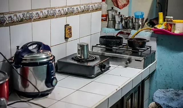 Son 5 yılda asgari ücret yüzde 741 yoksulluk sınırı yüzde 975 arttı, alım gücü kaybı 54.712 TL